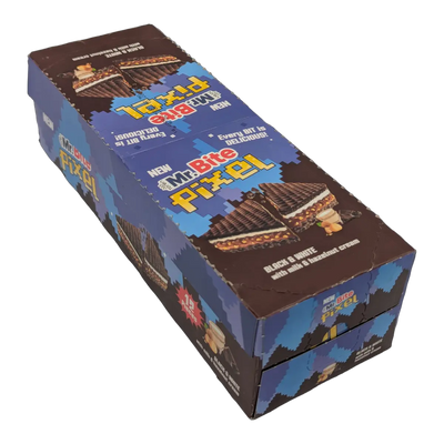 Baton wafer Mr. Bite Pixel cu crema de lapte si alune de padure